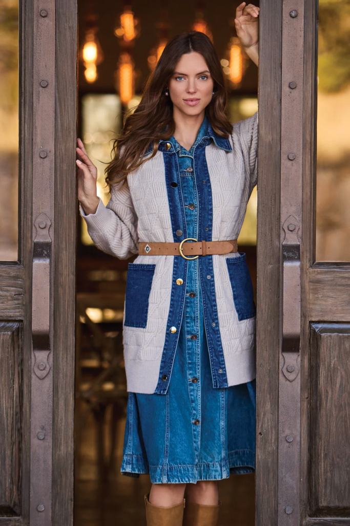 ARLINGTON • NEW CLOTHING – Elizabeth Boutique 